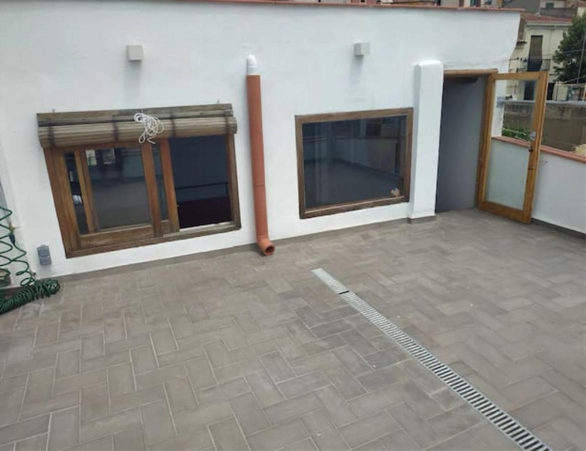 Cam Maresme 1 Apartamento Barcelona Y Playa มาสเนา ภายนอก รูปภาพ